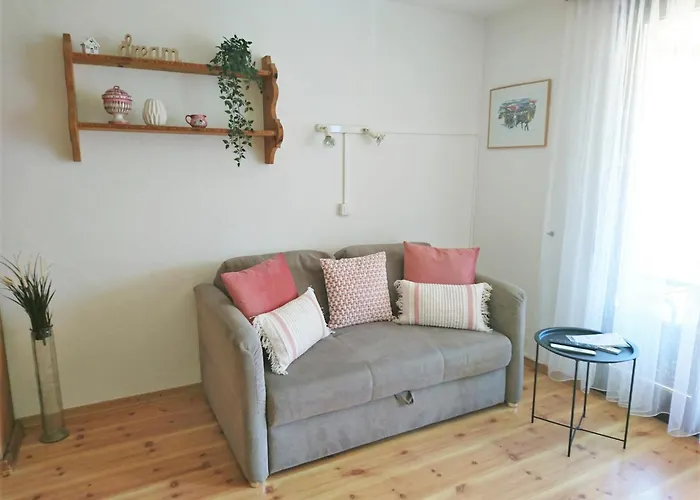 Onyx By Fewotessin Locarno