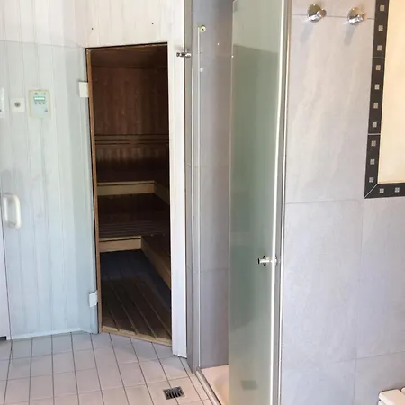 Onyx By Fewotessin Apartman *